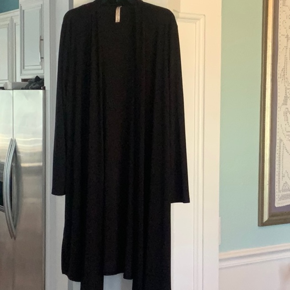 PerSeption Concept Classic Black Cardigan